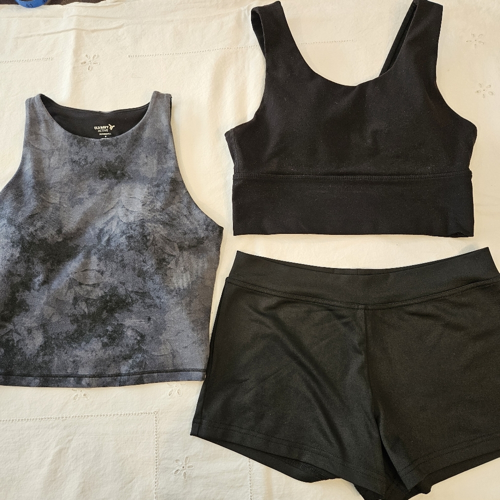 Womens Active Set - 2 Tops, 1 Shorts - Size Small